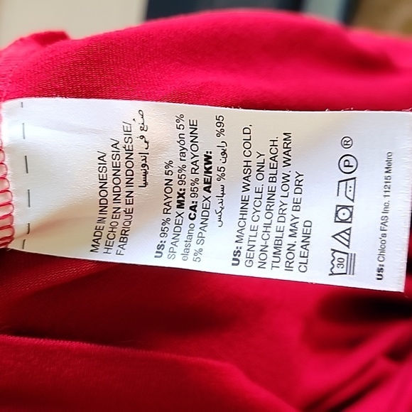 Chico's 3 Raspberry Red Round Neck Cut Out Sleeves Dressed Buttons Top XL B24 - Picture 8 of 11